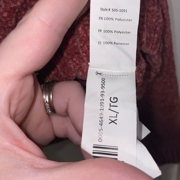 ReVamped Women’s XL Rose Crop Sweater - Picture 3 of 5